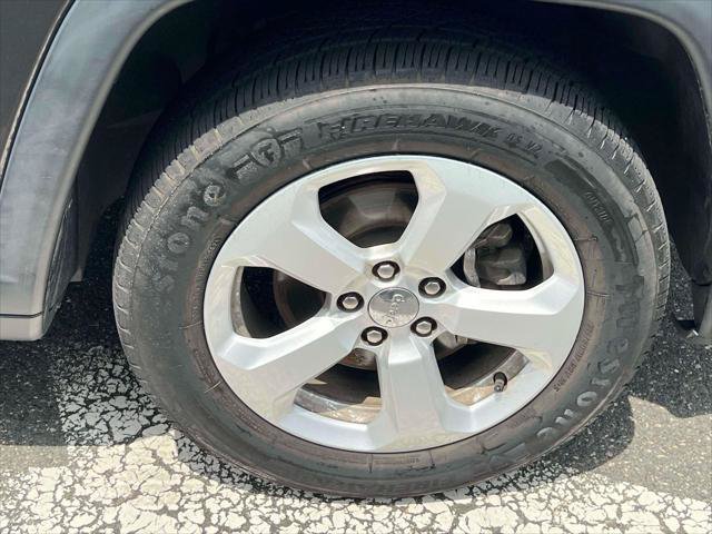 Certified 2018 Jeep Compass Latitude AWD/4WD image 5