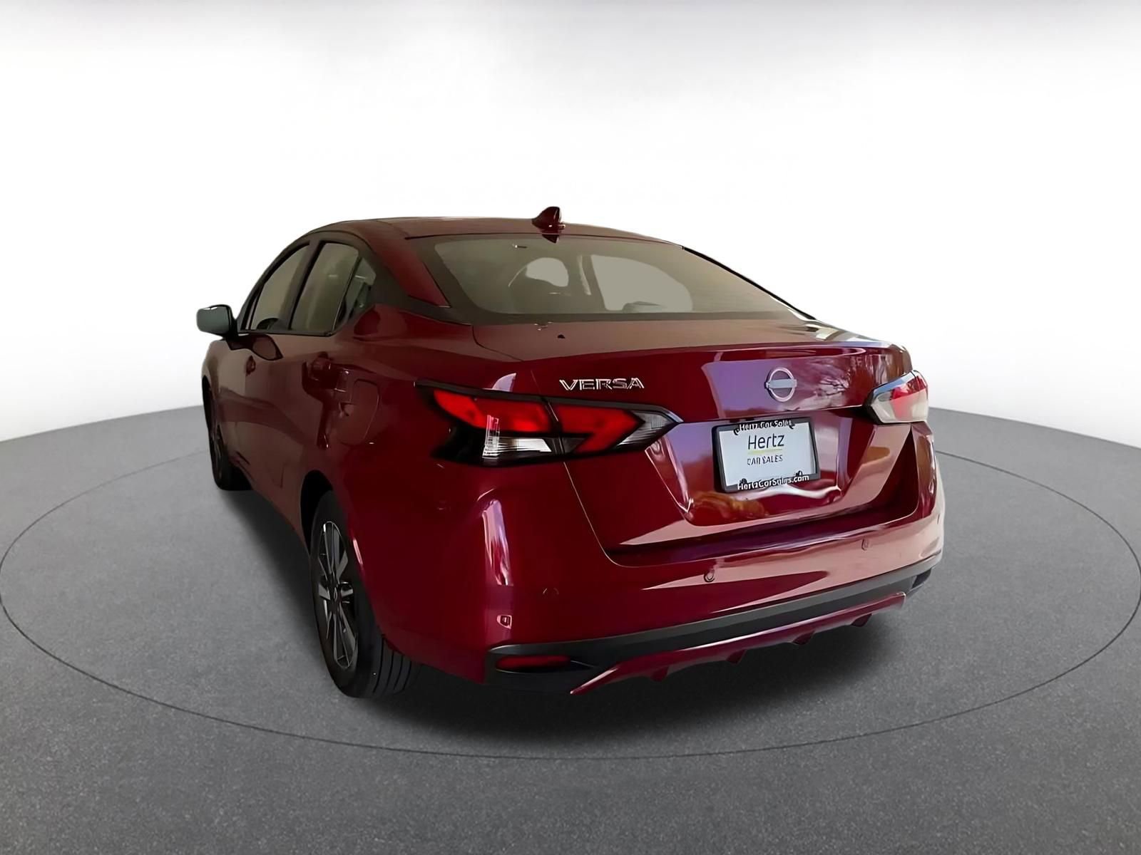 Used 2025 Nissan Versa SV image 11