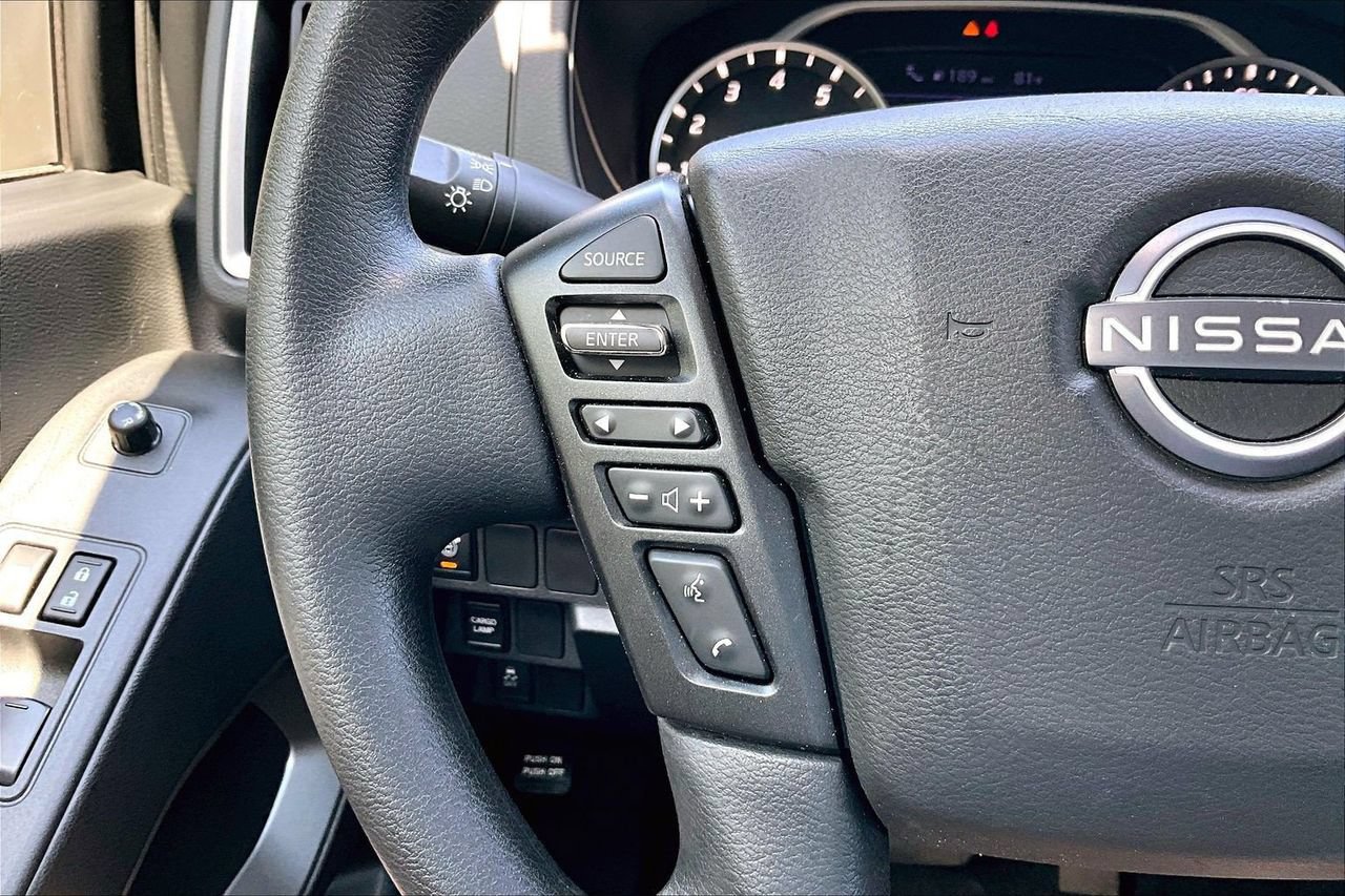 Used 2025 Nissan Frontier SV RWD image 26