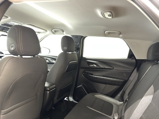 Used 2023 Chevrolet TrailBlazer LT FWD image 13