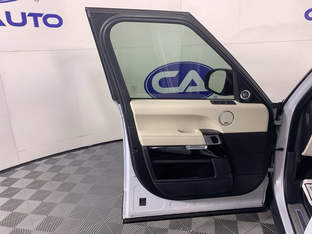 Used 2016 Land Rover Range Rover Long Wheelbase Supercharged image 13