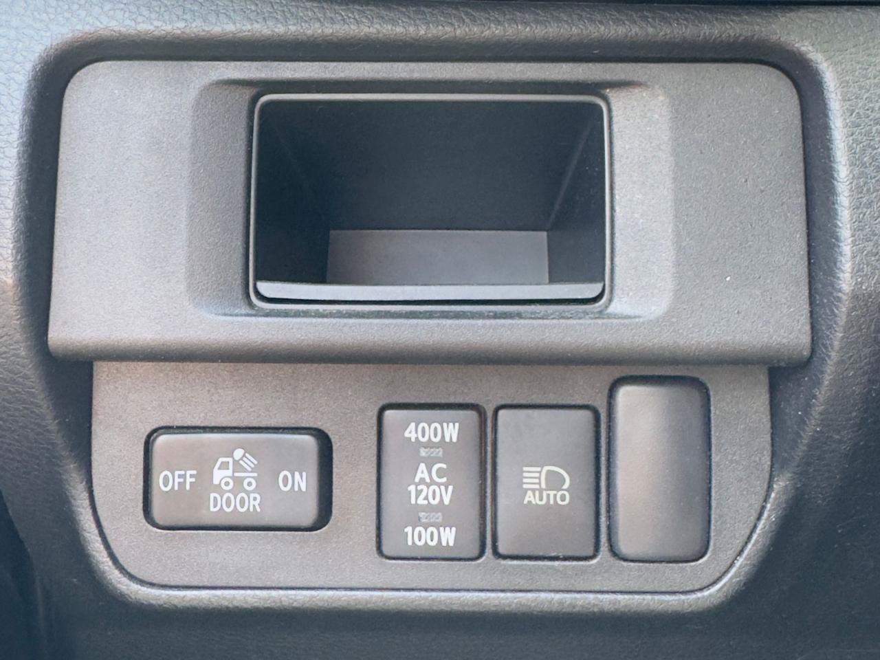 Used 2019 Toyota Tacoma TRD Sport AWD/4WD image 15