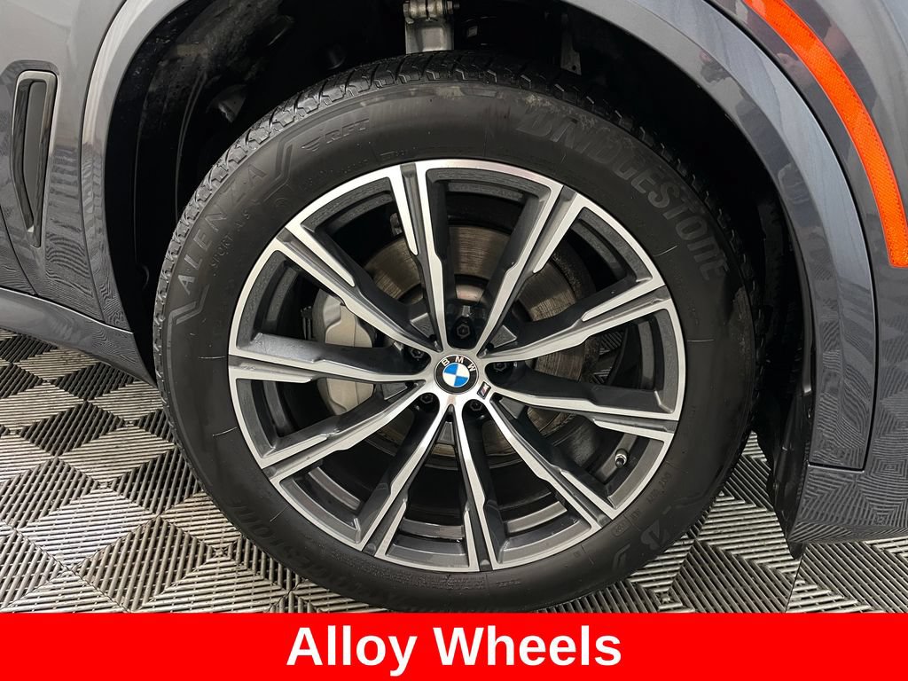 Used 2022 BMW X5 xDrive40i w/ M Sport Package AWD/4WD image 50
