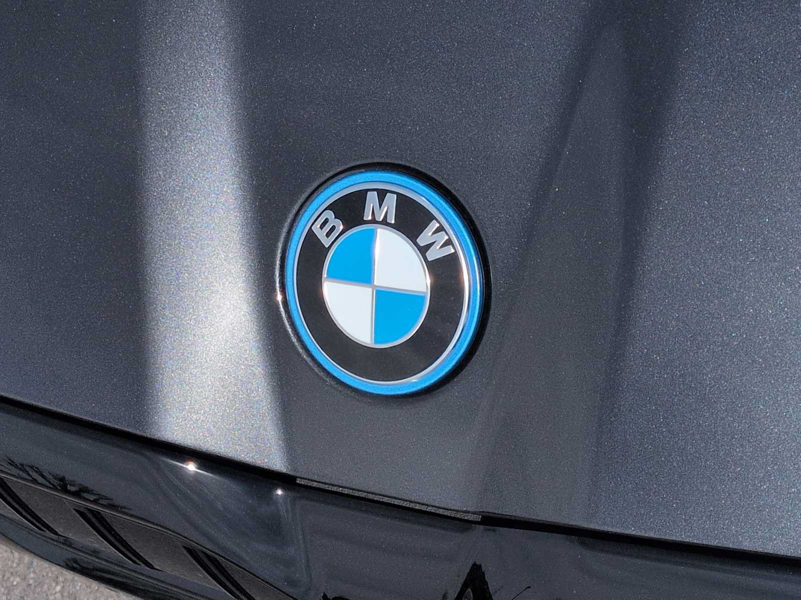 New 2027 BMW 550e xDrive AWD/4WD image 11