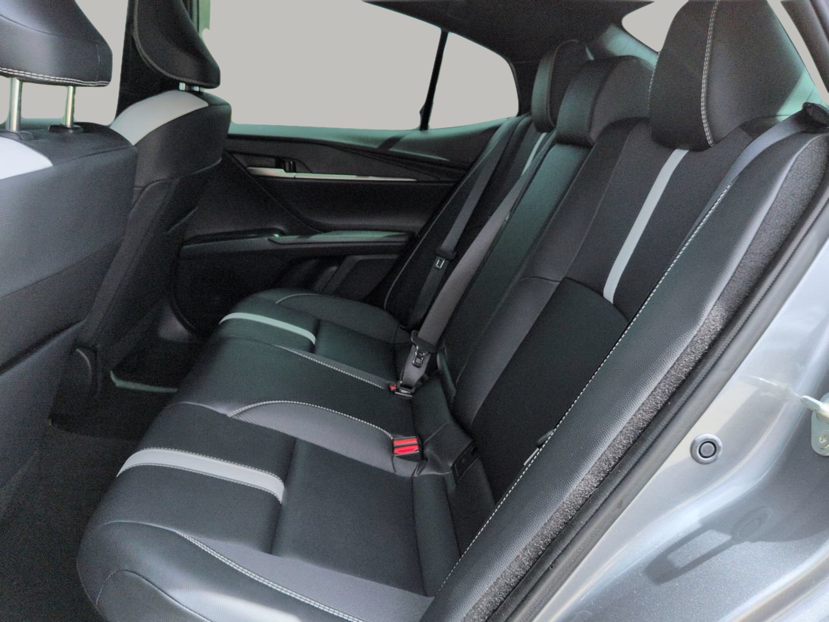 Used 2025 Toyota Camry SE FWD image 18