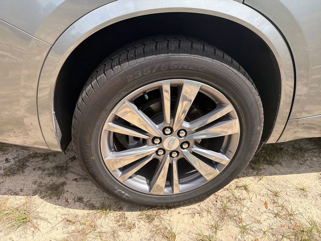 Used 2025 Cadillac XT6 Premium Luxury FWD image 19