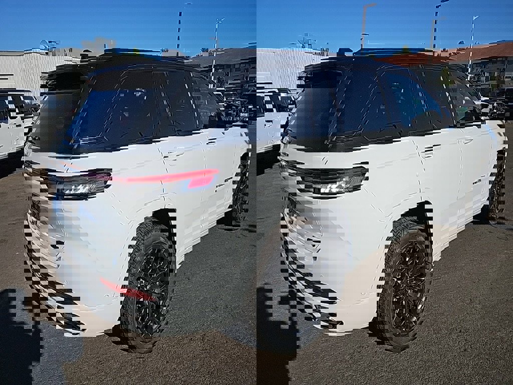 New 2025 Jeep Grand Cherokee Summit image 5