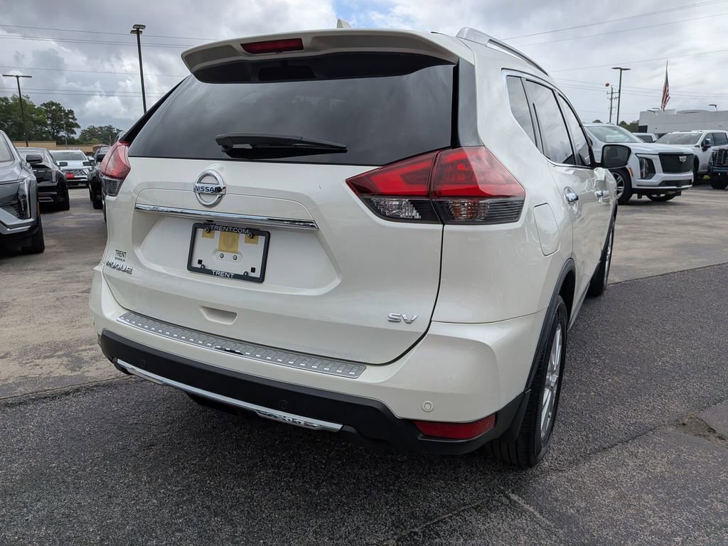 Used 2019 Nissan Rogue SV FWD image 4