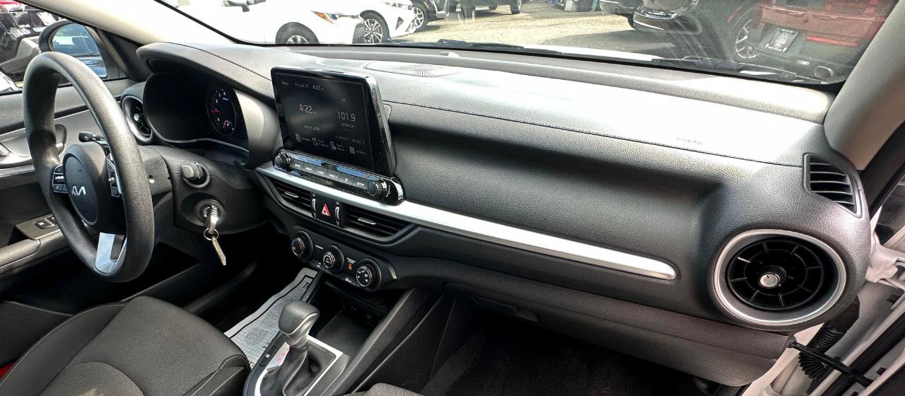 Used 2024 Kia Forte LXS FWD image 10
