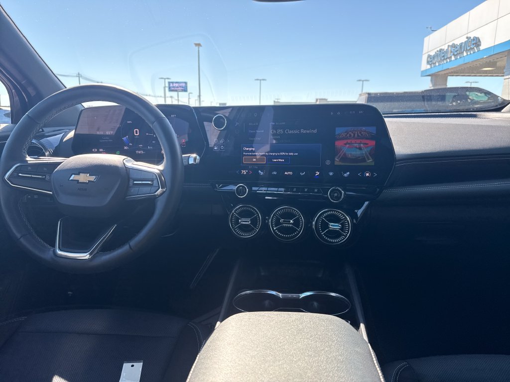 Used 2024 Chevrolet Blazer EV LT AWD/4WD image 15
