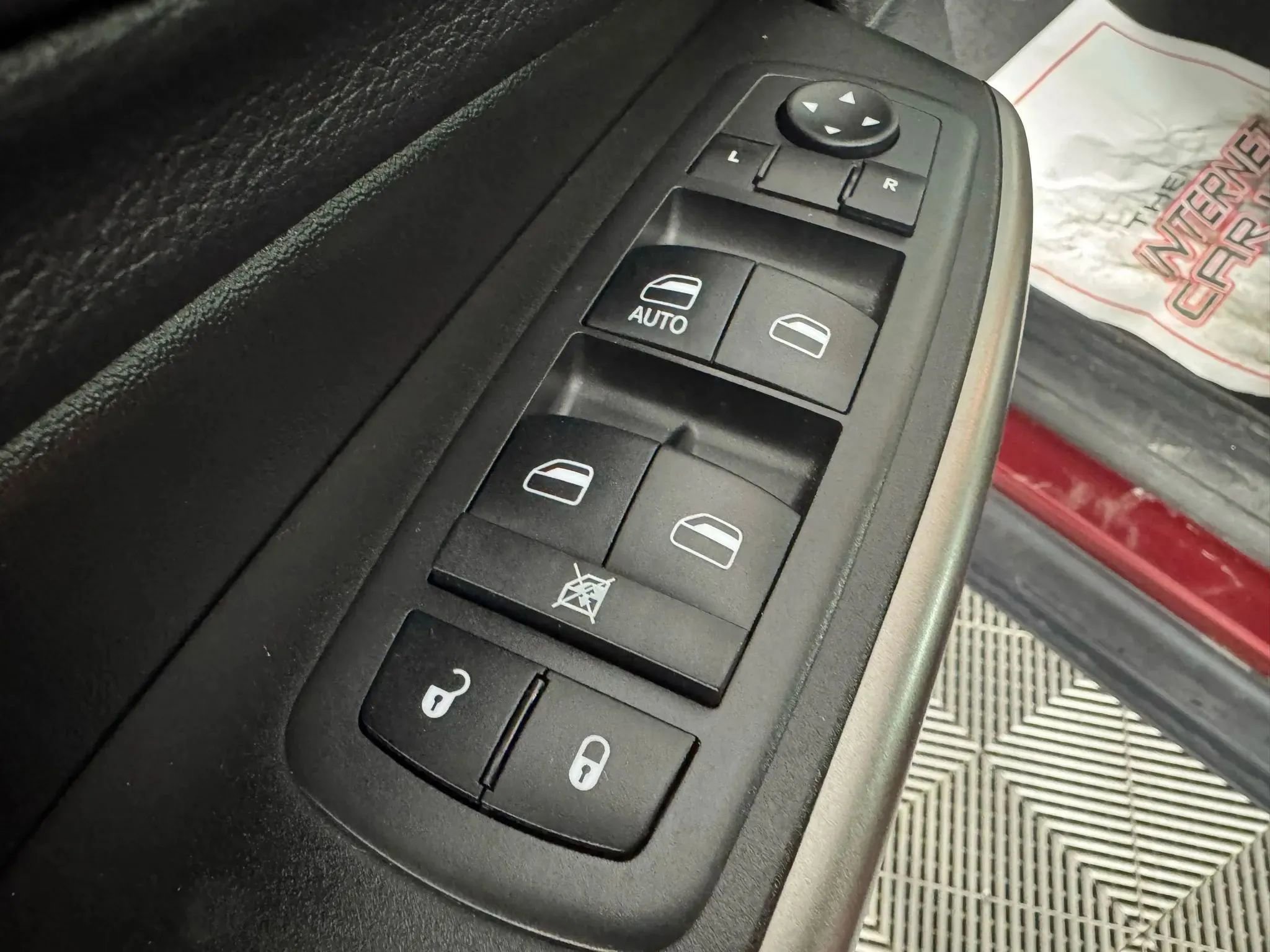 Used 2019 Jeep Cherokee Latitude w/ Popular Appearance Group FWD image 36