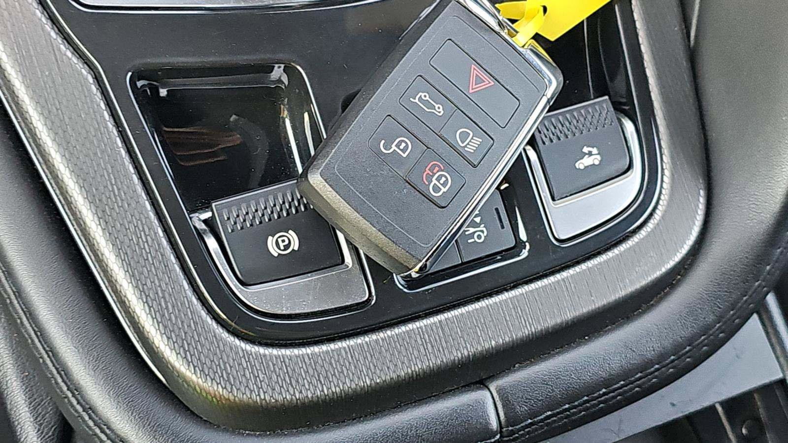 Used 2017 Jaguar F-TYPE S RWD image 11