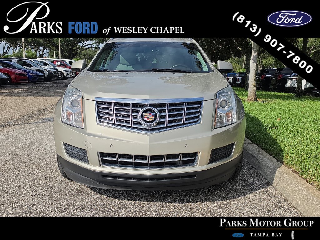 Used 2015 Cadillac SRX Luxury w/ Driver Awareness Package FWD image 3