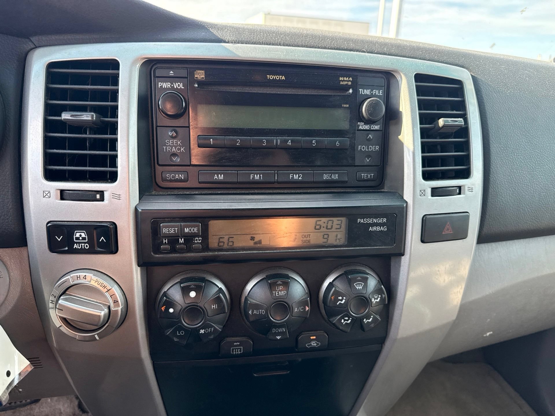 Used 2006 Toyota 4Runner SR5 AWD/4WD image 21