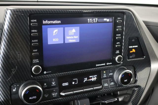 Used 2022 Toyota Highlander XLE FWD image 37