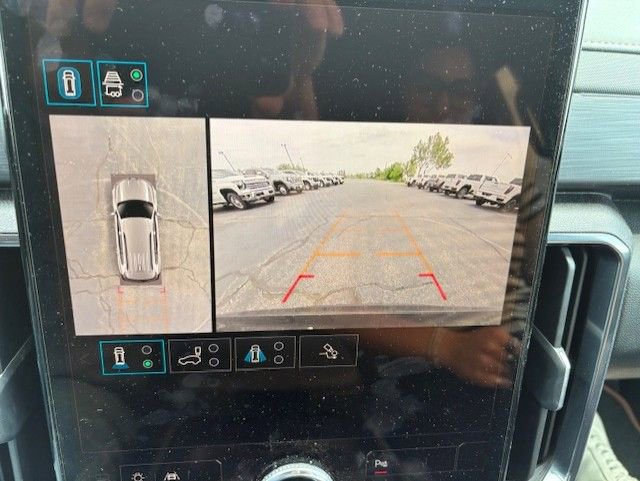 Used 2024 GMC Acadia AT4 w/ Luxury Package AWD/4WD image 15