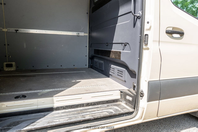 Used 2023 Mercedes-Benz Sprinter 2500 image 88