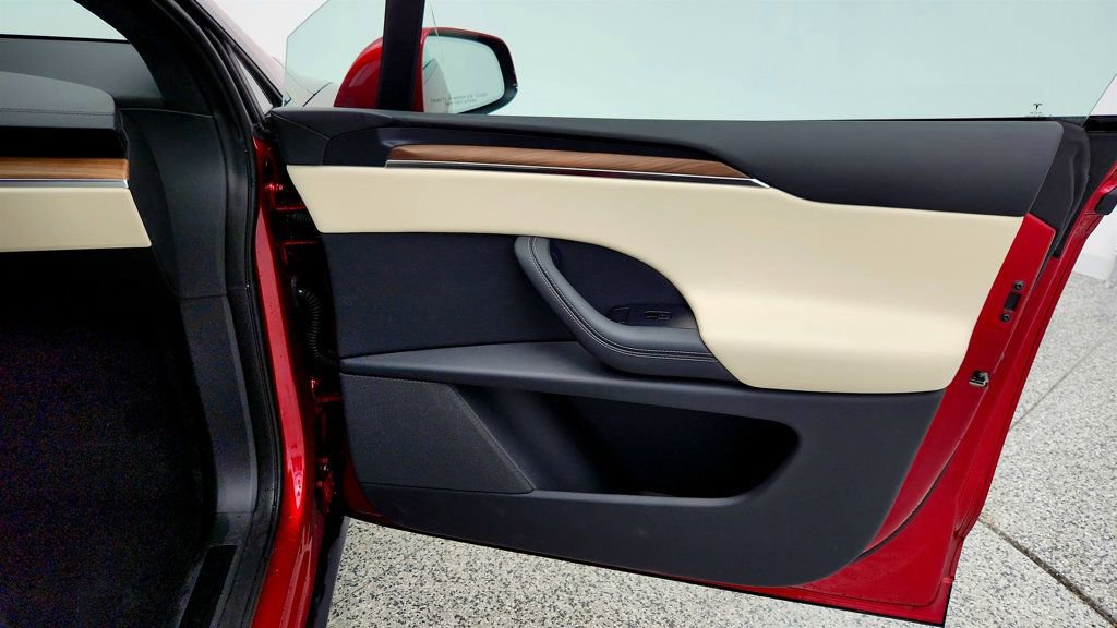 Used 2024 Tesla Model X AWD/4WD image 28