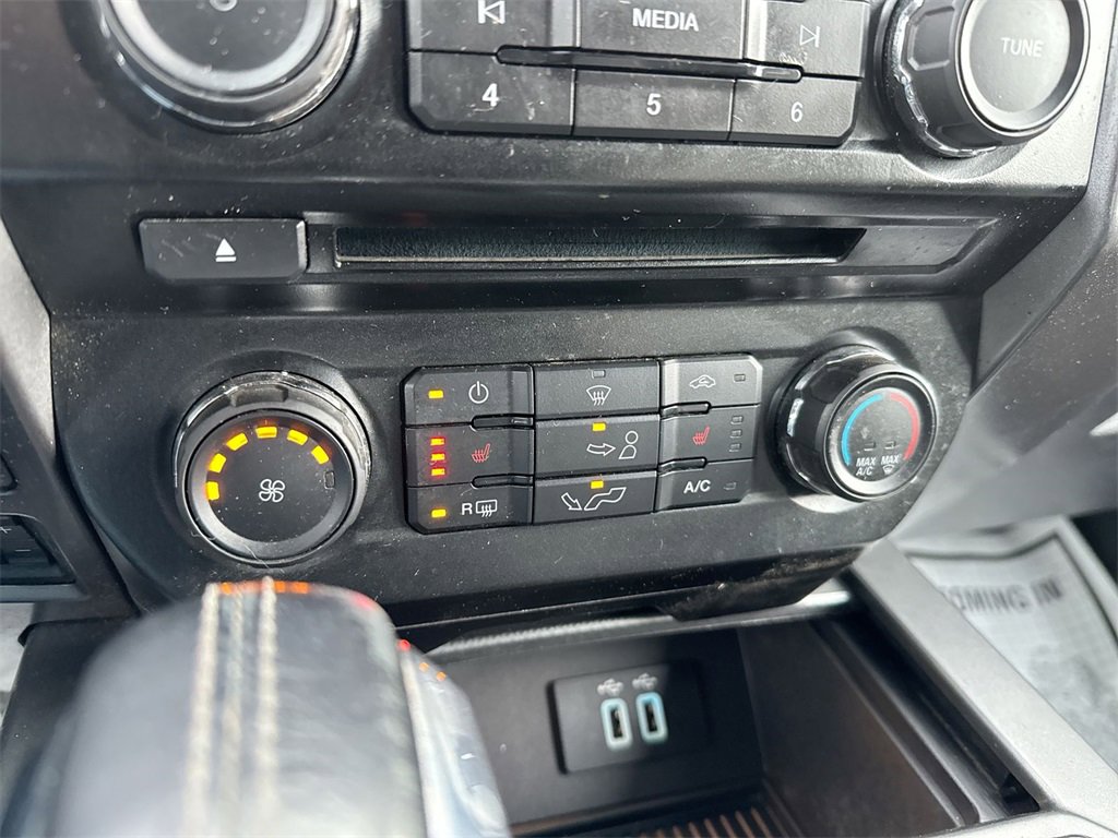 Used 2016 Ford F150 XLT w/ Equipment Group 302A Luxury image 17