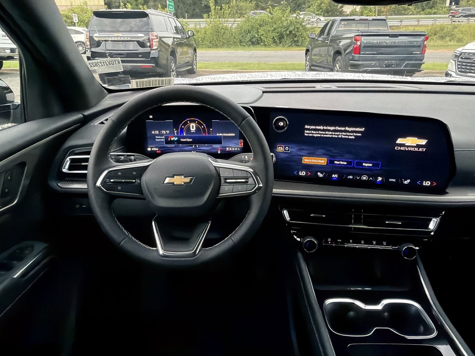 New 2027 Chevrolet Traverse LT w/ Driver Confidence Package FWD image 16