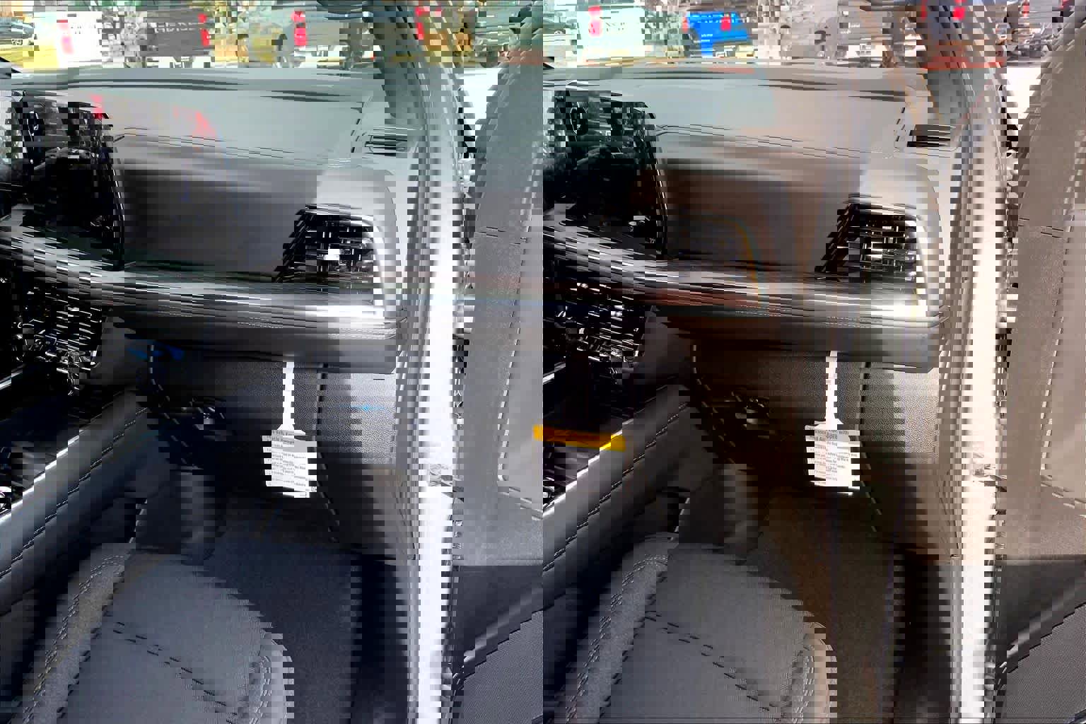 Used 2026 Chevrolet Suburban LS image 20