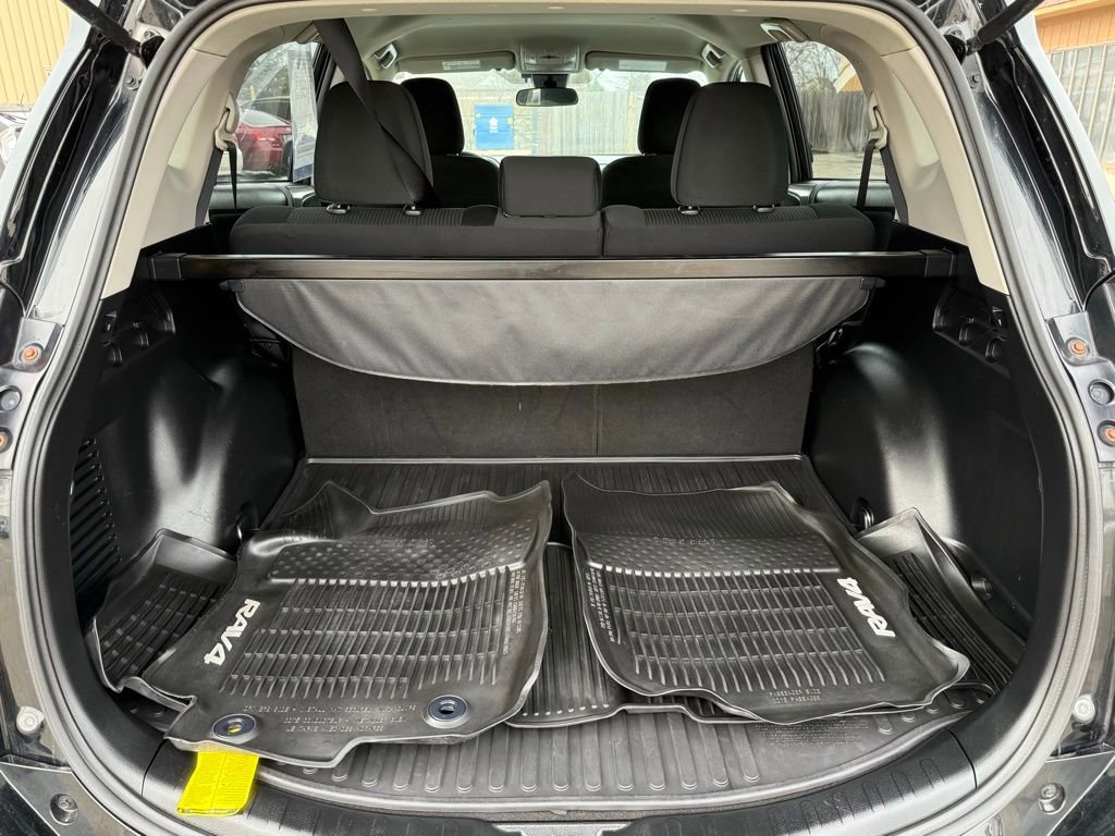 Used 2018 Toyota RAV4 LE w/ All Weather Liner Package image 16