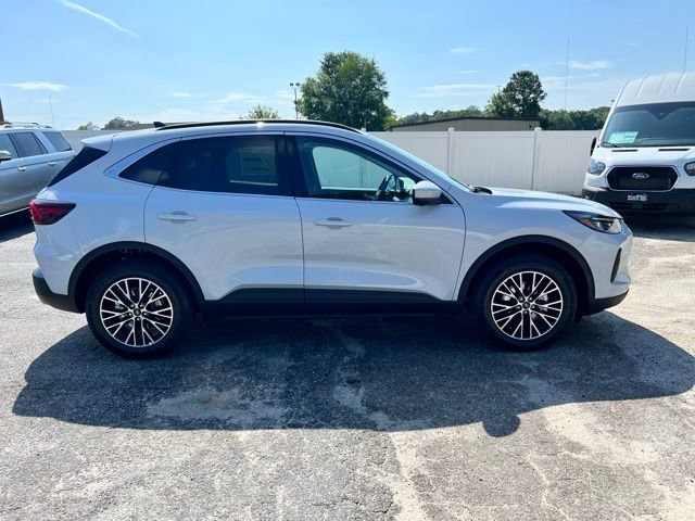 New 2025 Ford Escape SE w/ PHEV Premium Package image 6