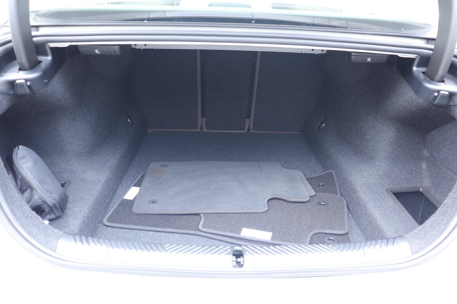 Used 2026 BMW 530i RWD image 15