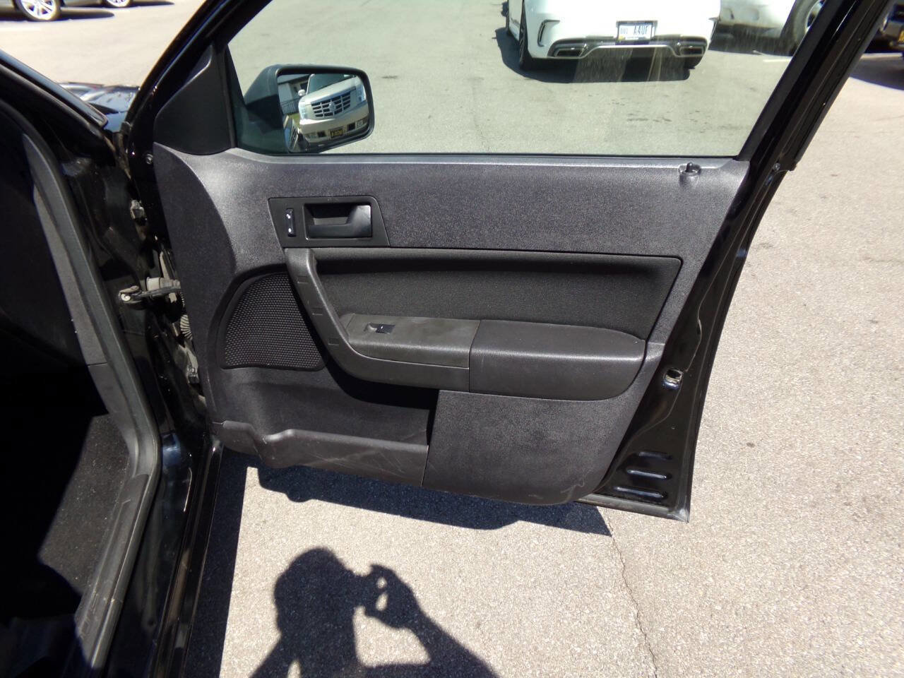 Used 2009 Ford Focus SE image 23