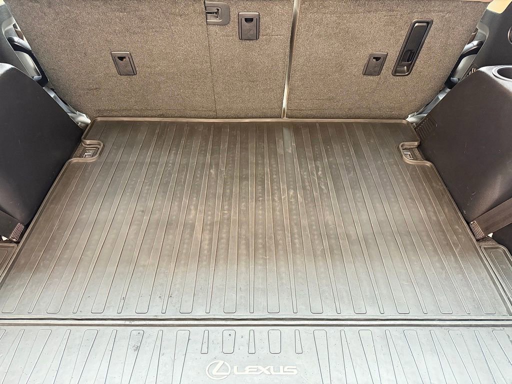 Used 2020 Lexus GX 460 Premium w/ Premium Package image 23