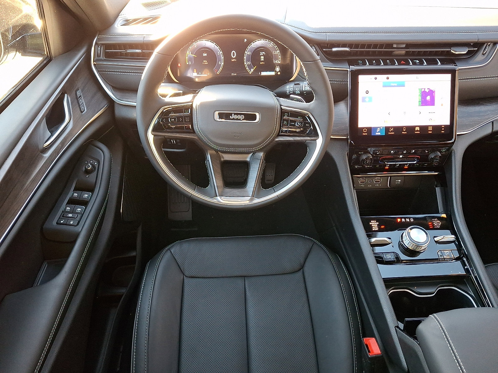 New 2025 Jeep Grand Cherokee Overland w/ Trailer Tow Package image 7