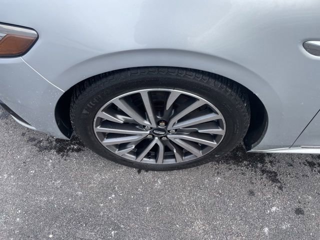 Used 2017 Lincoln Continental Select w/ Climate Package image 31