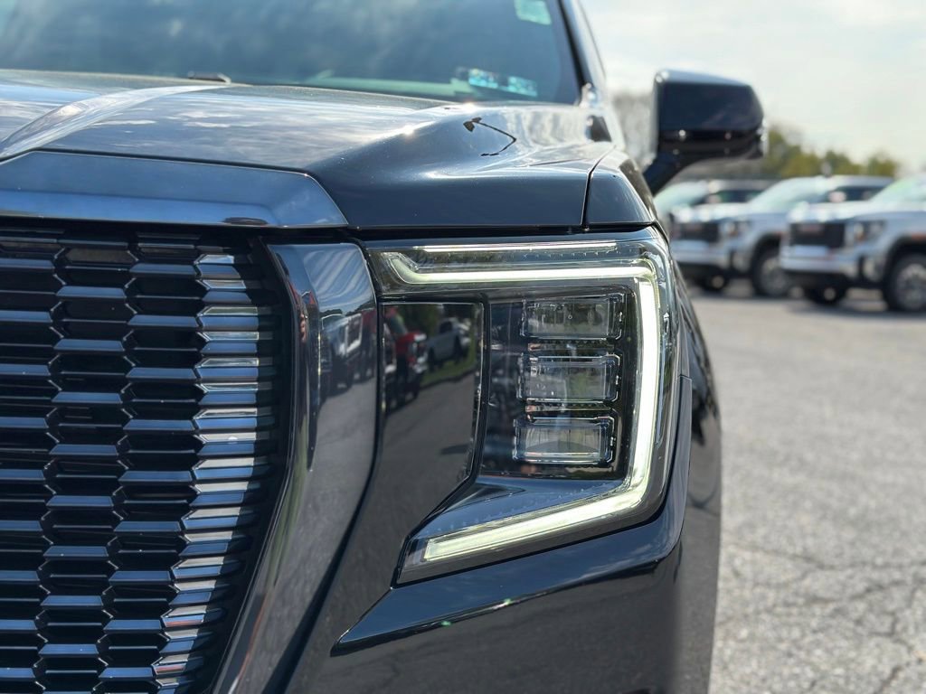 Used 2023 GMC Yukon Denali Ultimate AWD/4WD image 44