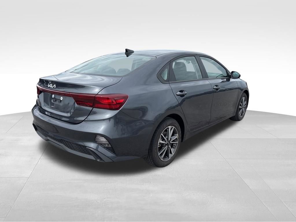 Certified 2023 Kia Forte LXS image 7