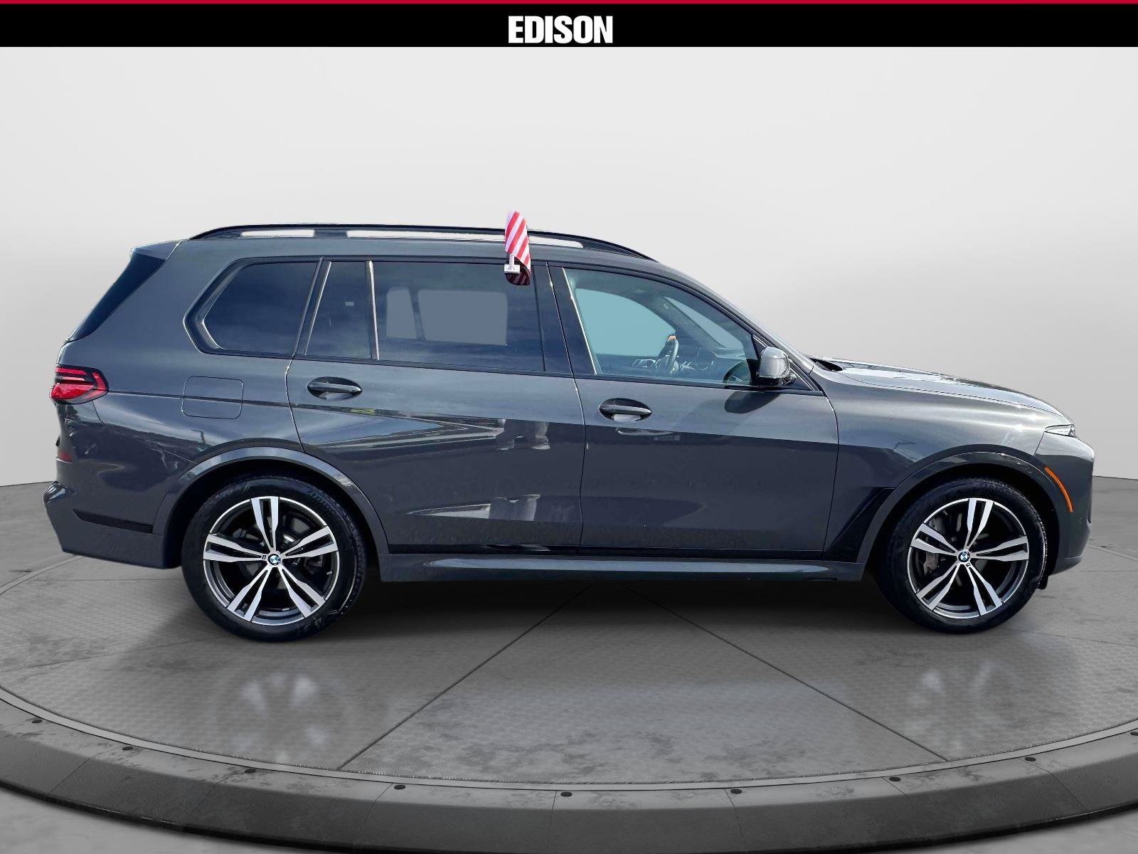 Used 2025 BMW X7 xDrive40i w/ Executive Package AWD/4WD image 3