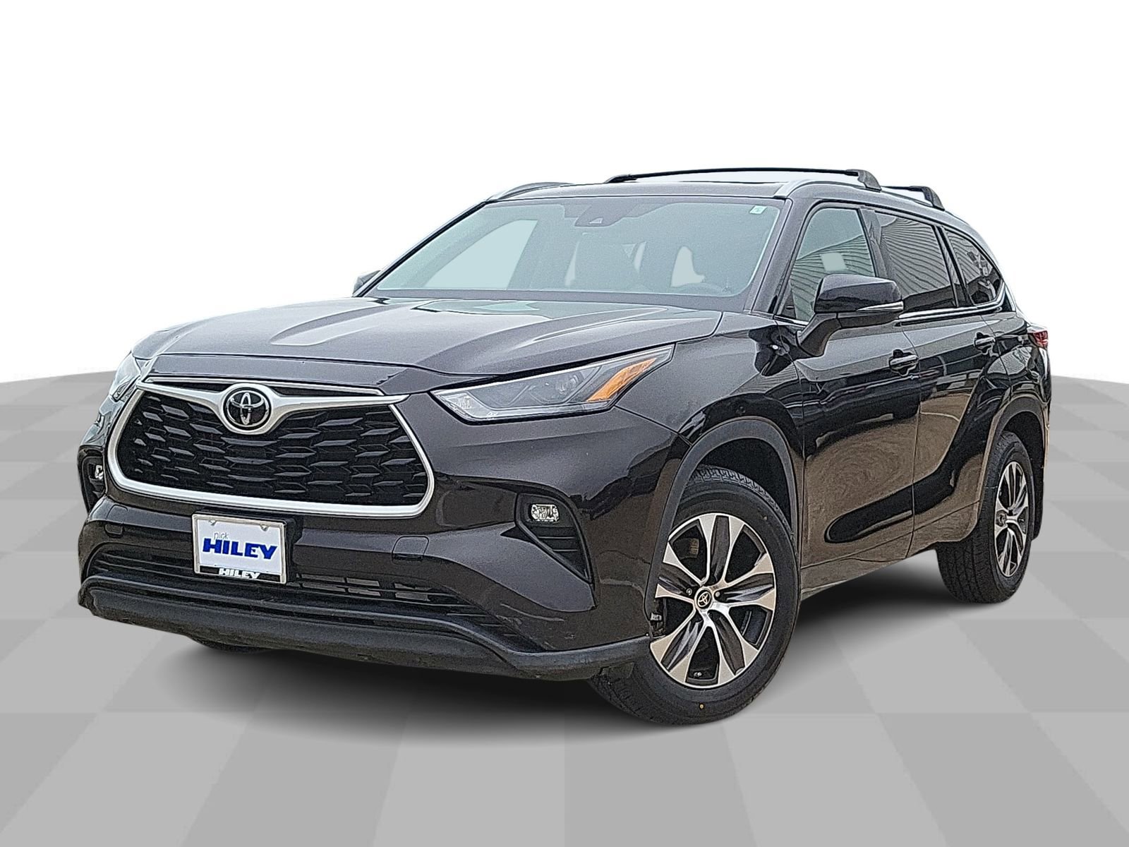 Used 2022 Toyota Highlander XLE FWD image 4