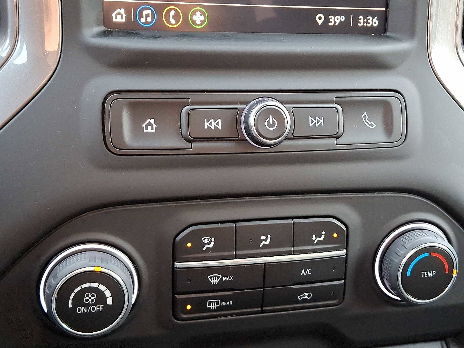 Used 2023 Chevrolet Silverado 1500 Custom image 15