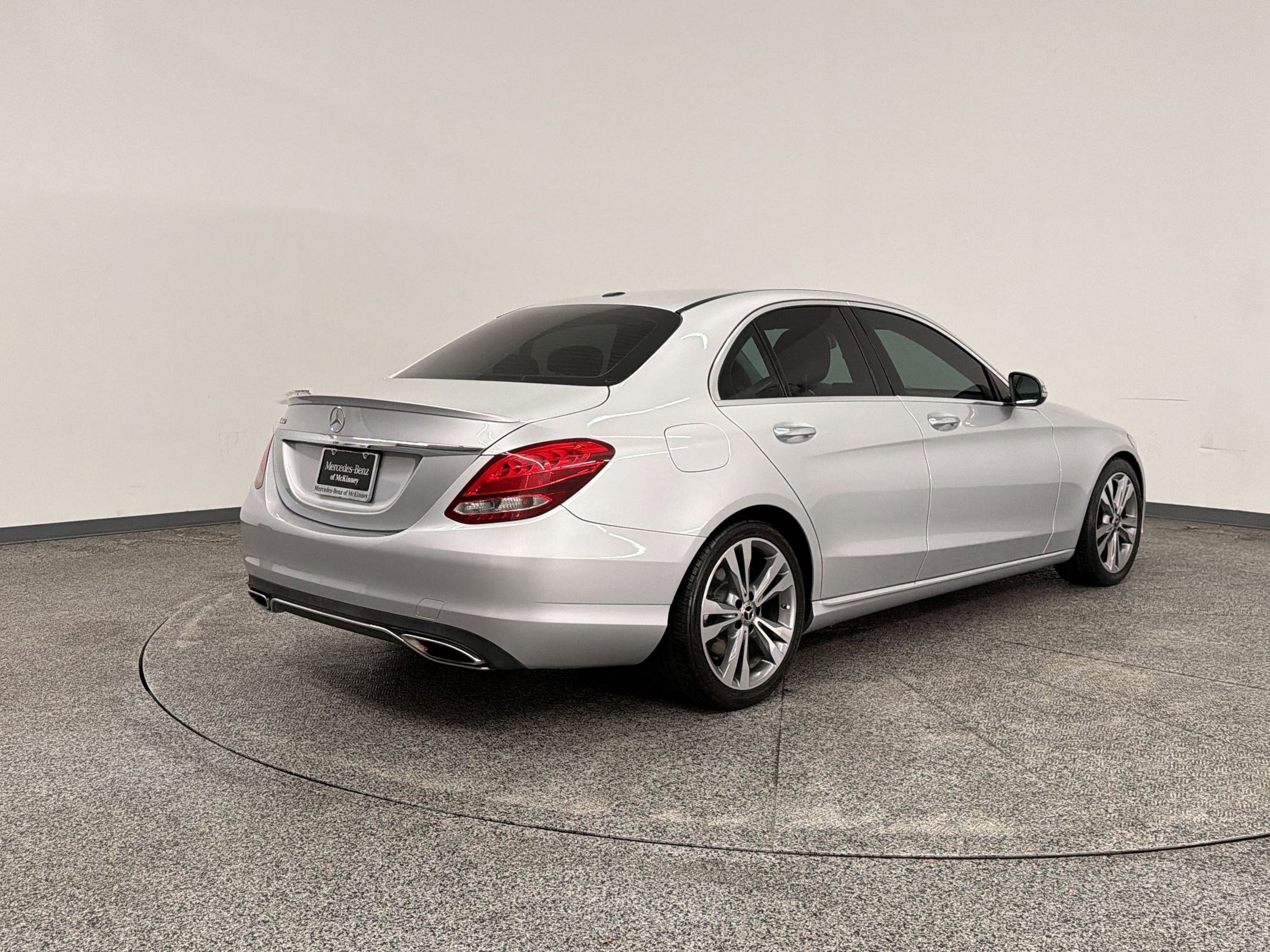 Used 2017 Mercedes-Benz C 300 Sedan image 8
