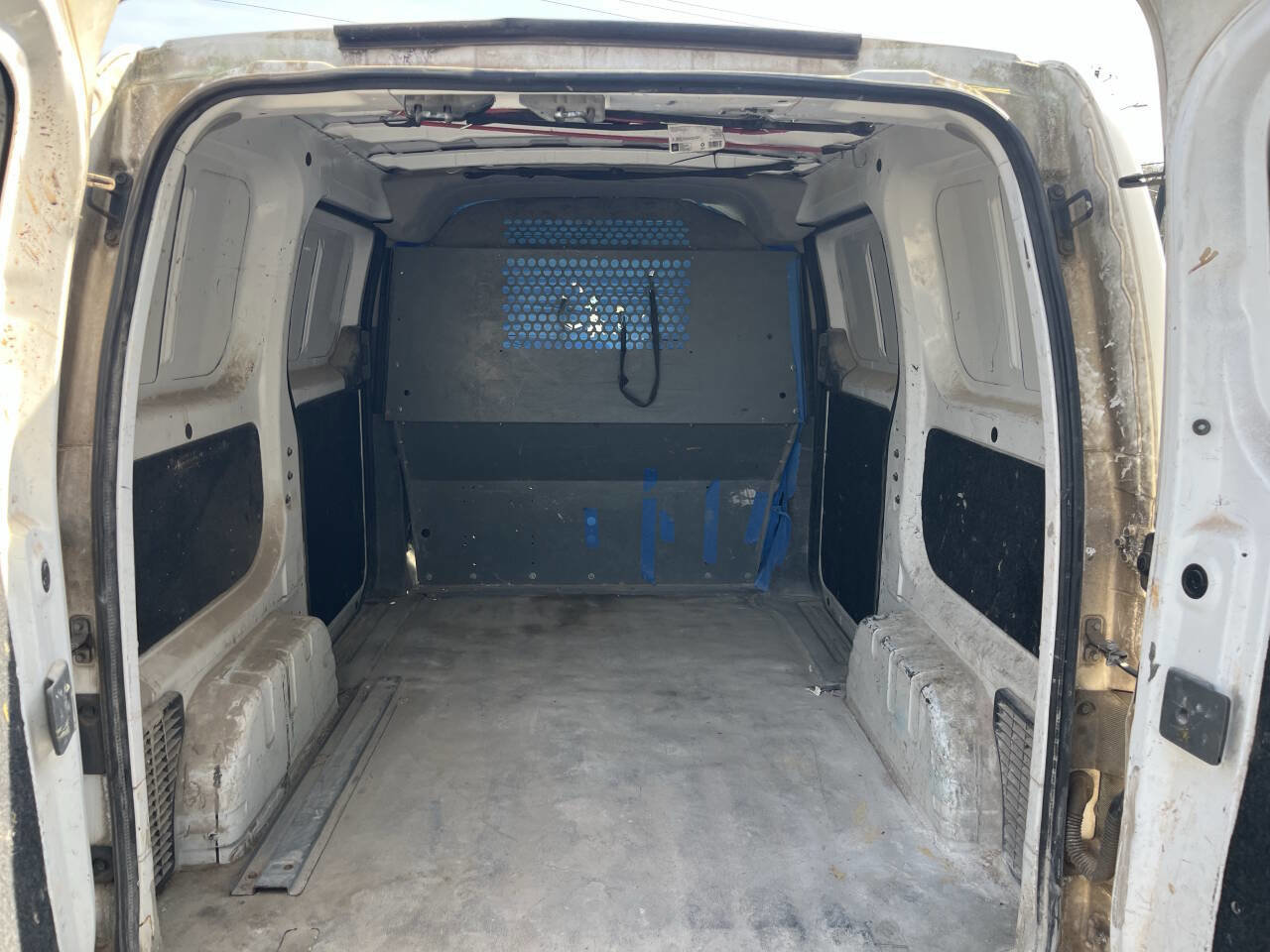 Used 2018 Nissan NV200 S w/ Back Door Glass Package image 11