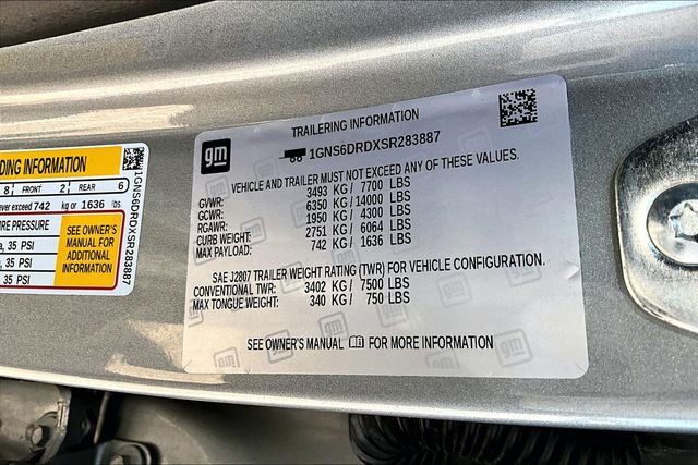 Used 2025 Chevrolet Suburban Z71 AWD/4WD image 19