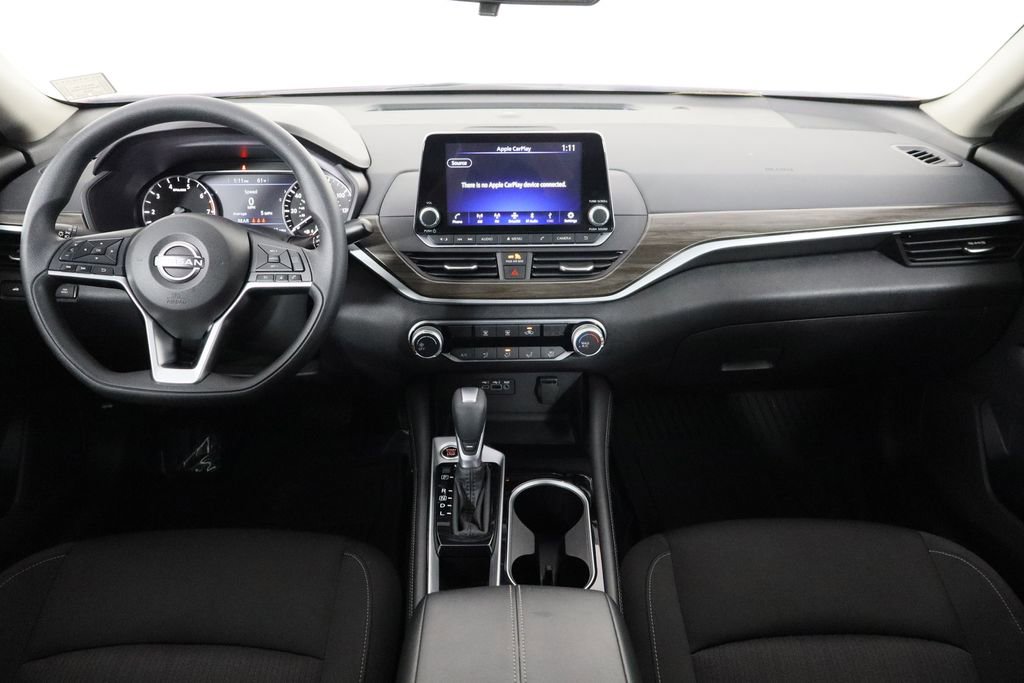 Used 2023 Nissan Altima 2.5 SV image 14