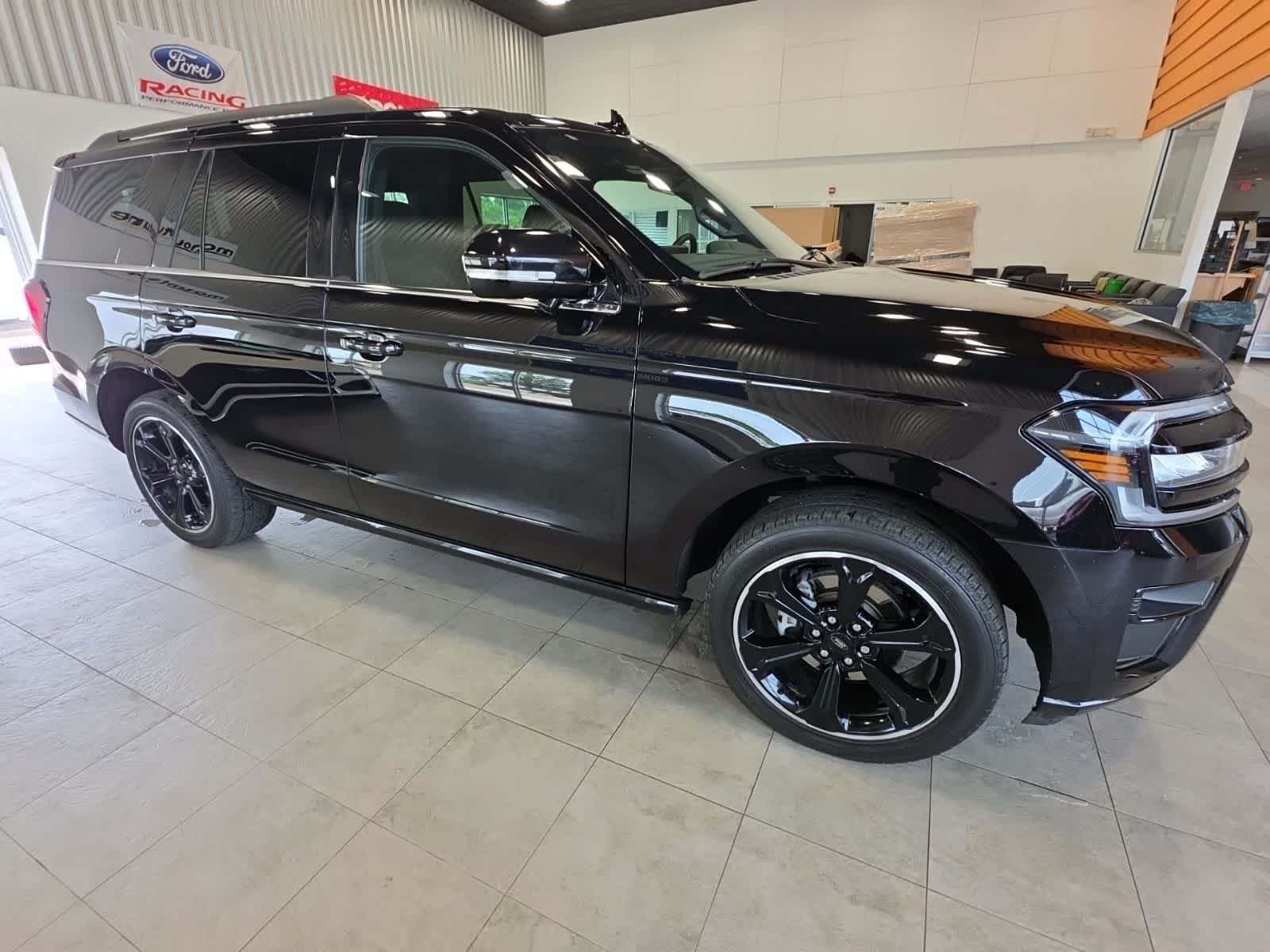 Used 2023 Ford Expedition Limited AWD/4WD image 6