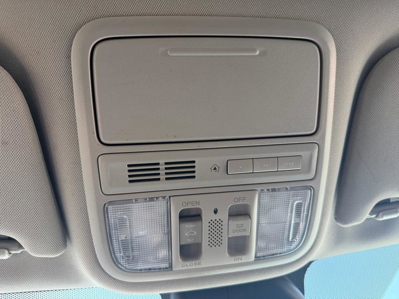 Used 2015 Honda Odyssey EX-L image 11