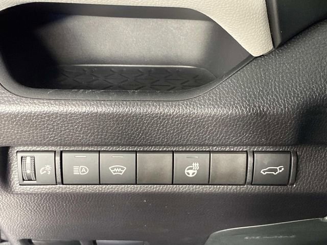 Used 2025 Toyota RAV4 XLE Premium w/ Weather Package AWD/4WD image 15