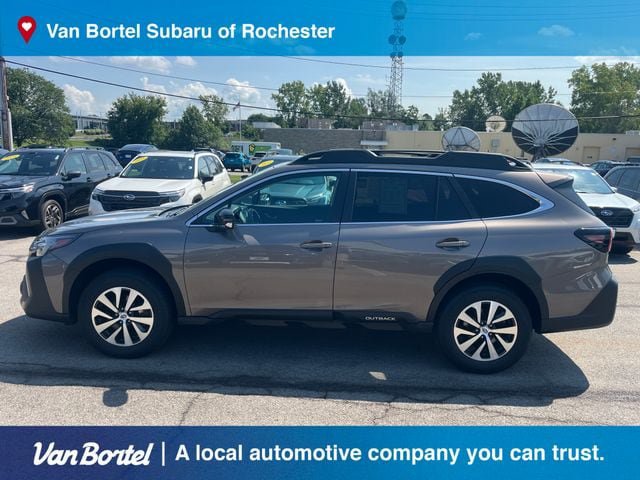 Certified 2024 Subaru Outback Premium AWD/4WD image 2