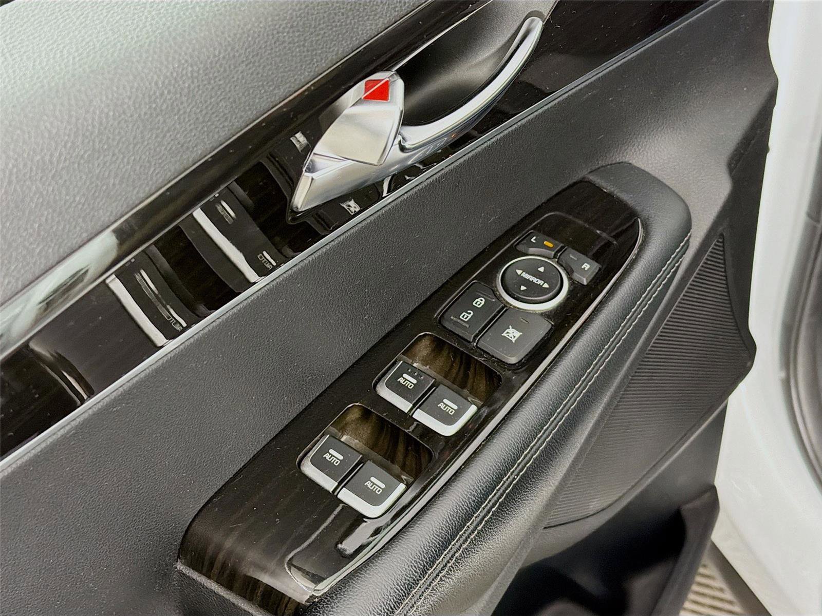 Used 2019 Kia Sorento S AWD/4WD image 18