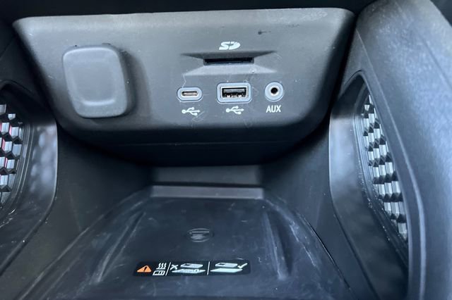 Used 2023 Chevrolet TrailBlazer RS w/ Sun and Liftgate Package image 39