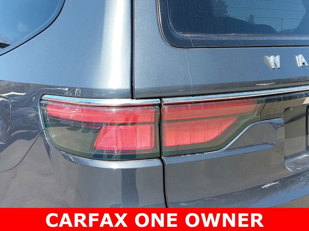 Used 2023 Jeep Wagoneer Series III w/ Preferred Equipment Group image 36