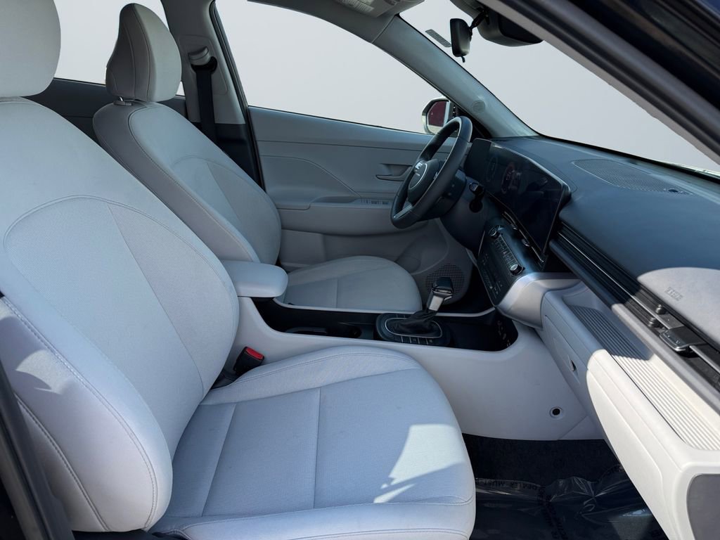 Used 2025 Hyundai Kona SEL image 15