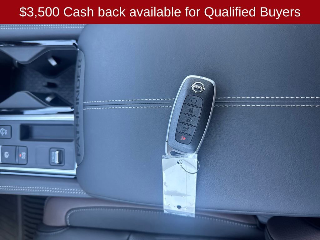 New 2026 Nissan Pathfinder Platinum FWD image 28